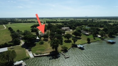 Lake Limestone Home For Sale in Donie Texas
