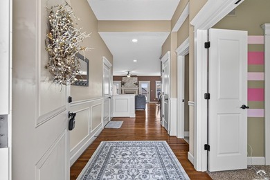 Welcome home to this stunning Kettler-built ranch in desirable - photo 7