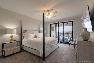 Ultra-luxury lakefront living at Cypress-recently repositioned - photo 39