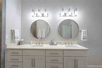 Ultra-luxury lakefront living at Cypress-recently repositioned - photo 44