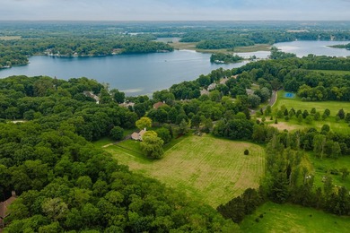 Space, serenity, and sensational design meet at W1818 Lake Rd! - photo 8