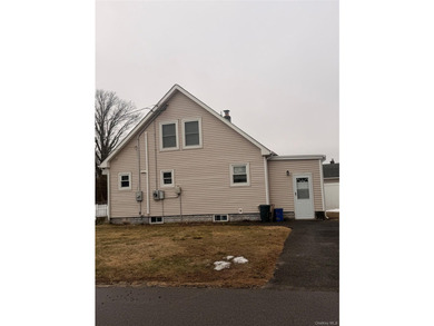 This was completley Remodeled in 2023,from New Roof ,New Siding - photo 10