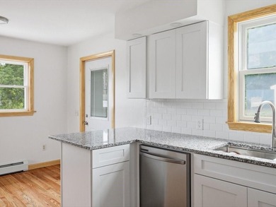 Beautifully Renovated 3BR/2BA Tri-Level Home with Exceptional - photo 12