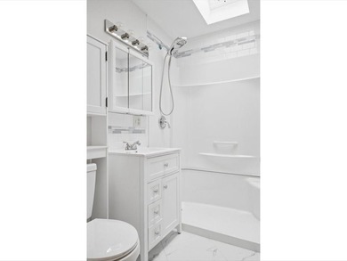 Beautifully Renovated 3BR/2BA Tri-Level Home with Exceptional - photo 17