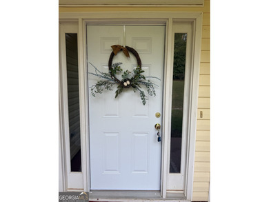 Beautiful one owner home in the prime location of Riverwood - photo 2