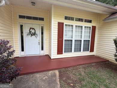 Beautiful one owner home in the prime location of Riverwood - photo 3