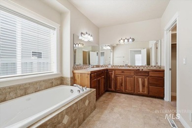 Beautifully maintained home in the heart of Star, ideally - photo 24
