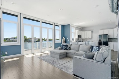 Don't miss this stunning 5-bedroom, 3-bath Waterfront - photo 9