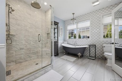Welcome to 18199 Parkshore Drive in the prestigious Stonewater - photo 31