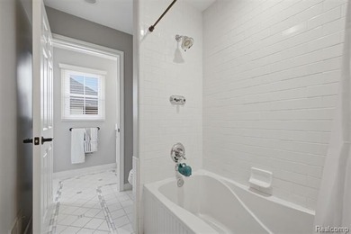 Welcome to 18199 Parkshore Drive in the prestigious Stonewater - photo 40
