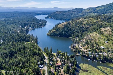 Secluded and quiet, this exceptional ranch-style home is nestled - photo 42