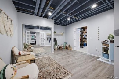 Welcome to 18199 Parkshore Drive in the prestigious Stonewater - photo 48