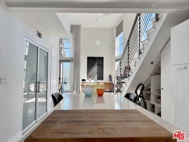 CORNER LOFT | SECOND FLOOR | STUNNING LIGHT l MARINA DEL REY - photo 12