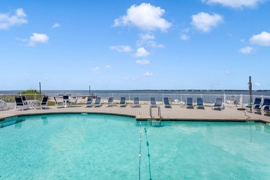 Nestled in the exclusive Hampton Court & Marina community at 580 - photo 12