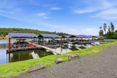 Rare one owner secondary waterfront home in desirable Woodland - photo 3