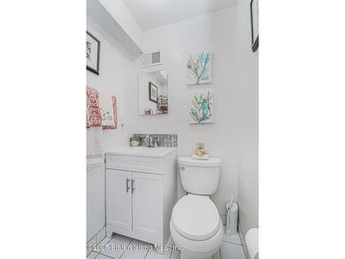 Welcome to 516 Medina Street, a beautiful attached single family - photo 19