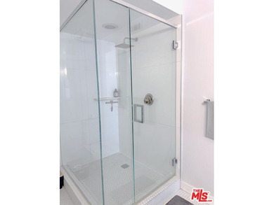 CORNER LOFT | SECOND FLOOR | STUNNING LIGHT l MARINA DEL REY - photo 43