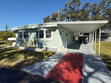 Just listed is this move-in ready 2-bedroom 2-bathroom located - photo 3