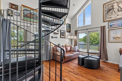 Lake life doesn't have to mean a huge house--just the perfect - photo 7