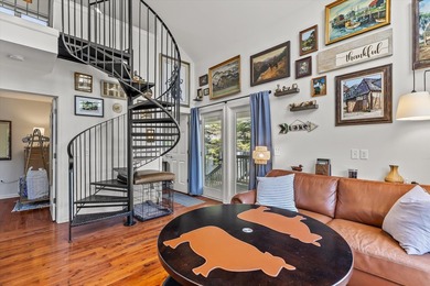 Lake life doesn't have to mean a huge house--just the perfect - photo 8