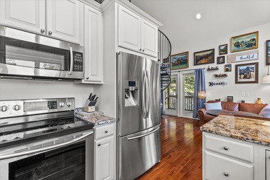 Lake life doesn't have to mean a huge house--just the perfect - photo 10