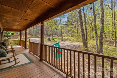 Meticulously maintained and full of charm, this 2 bed, 2 bath - photo 7