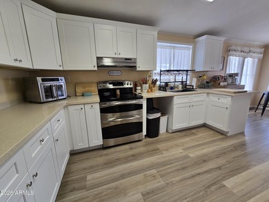 PRICED TO SELL! This is well-maintained 3-bedroom, 2-bath home - photo 12