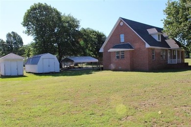 NEW PRICE!! Welcome to this bright and open 3-bedroom, 2.5-bath - photo 12