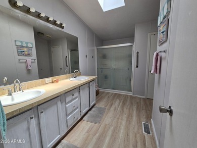 PRICED TO SELL! This is well-maintained 3-bedroom, 2-bath home - photo 19