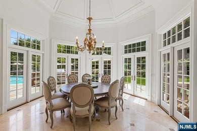 A decorators showplace! Beverly Hills Regency-Style Colonial - photo 20