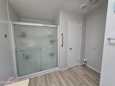 PRICED TO SELL! This is well-maintained 3-bedroom, 2-bath home - photo 21