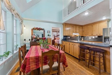NEW PRICE!! Welcome to this bright and open 3-bedroom, 2.5-bath - photo 26