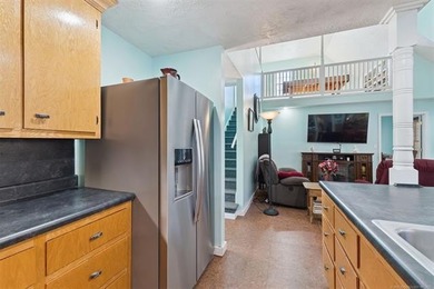 NEW PRICE!! Welcome to this bright and open 3-bedroom, 2.5-bath - photo 34