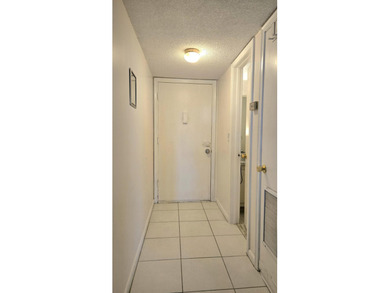 Enjoy South Fla seasonal or full-time living in Castle Gardens - photo 34