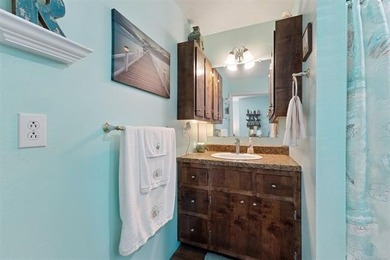 NEW PRICE!! Welcome to this bright and open 3-bedroom, 2.5-bath - photo 39