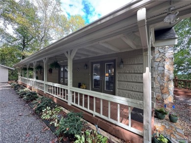 Lake Home For Sale in Hiawassee, Georgia