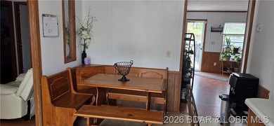 Large lakefront family home tucked back in a protective cove for - photo 13