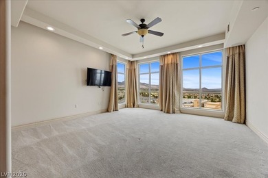 Great opportunity to own a higher floor two bedroom unit in - photo 14