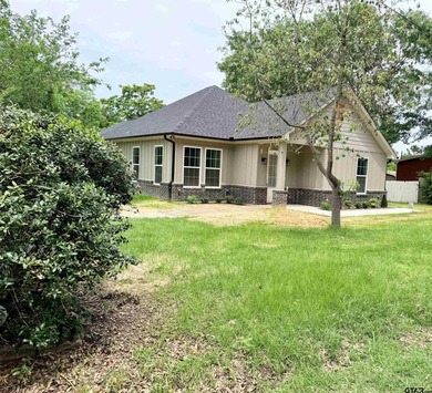 Located just four blocks from the community common area with a - photo 14