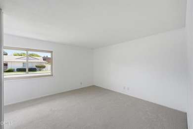 Beautiful 2-bedroom, 2-bath home located in a highly desirable - photo 15