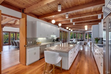 Located on the cooler western slope of Napa Valley, this - photo 19