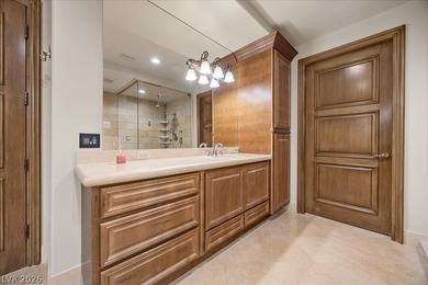 Great opportunity to own a higher floor two bedroom unit in - photo 21