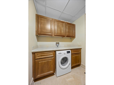 Great opportunity to own a higher floor two bedroom unit in - photo 29
