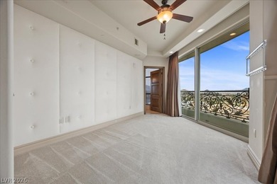 Great opportunity to own a higher floor two bedroom unit in - photo 30