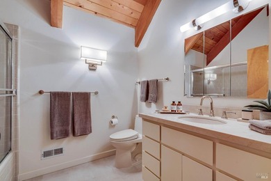 Located on the cooler western slope of Napa Valley, this - photo 38