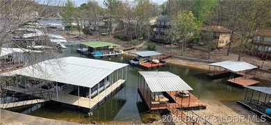 Large lakefront family home tucked back in a protective cove for - photo 42