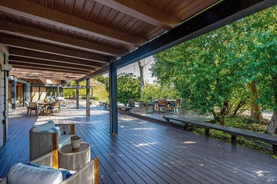 Located on the cooler western slope of Napa Valley, this - photo 47