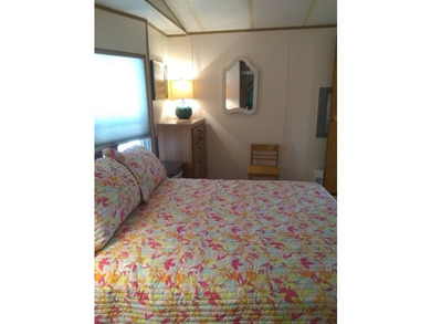 Enjoy easy, affordable Florida living in this charming 2-bedroom - photo 3