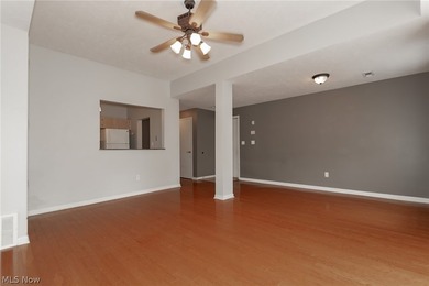 Welcome home to this beautifully updated 2 bedroom, 2 bathroom - photo 11