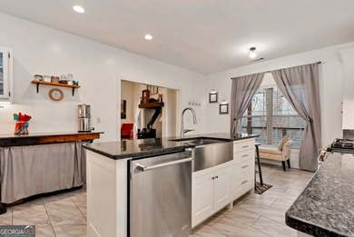 LOCATED WITHIN MINUTES TO THE MURRAY'S COVE BOAT RAMP FOR LAKE - photo 13